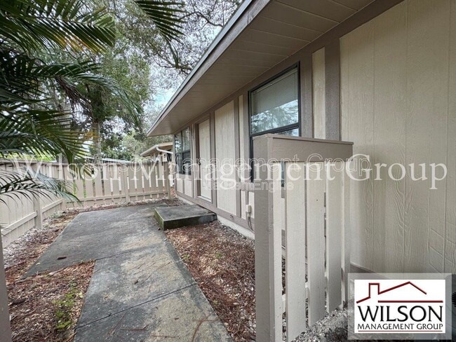 Building Photo - 359 Chaucer Ct