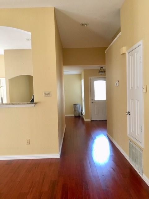Building Photo - 1210 Brooklawn Dr