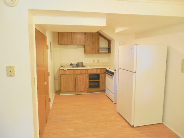 Building Photo - 1029 Miles Ave