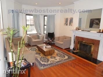 Foto del edificio - 1689 Beacon St