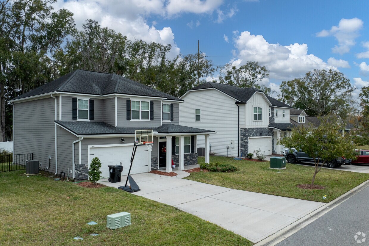 Foto del edificio - Silver Oak Estates