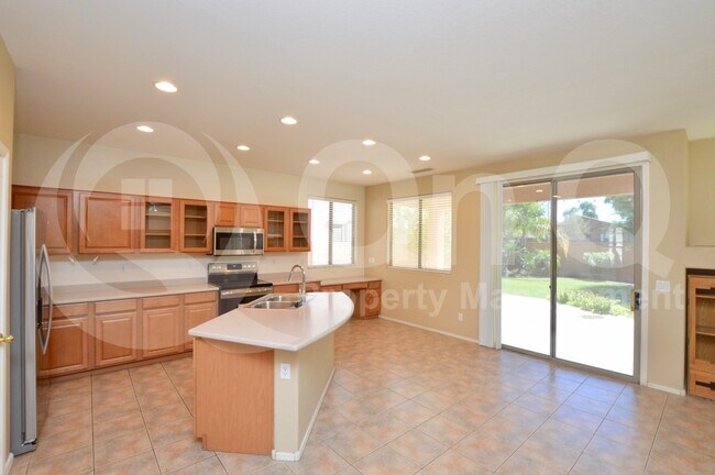 Building Photo - 4031 E Sidewinder Ct