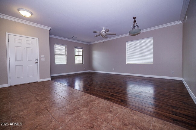 Building Photo - 1242 E Cassia Ln