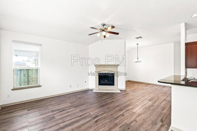 Building Photo - 18843 Cove