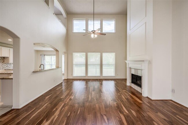 Building Photo - 3402 Caloway Ct