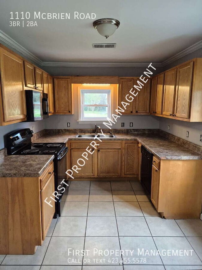 Photo - 1110 McBrien Rd House