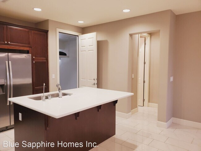 Foto del edificio - 3 br, 2.5 bath House - 1002 S Monarch Rd