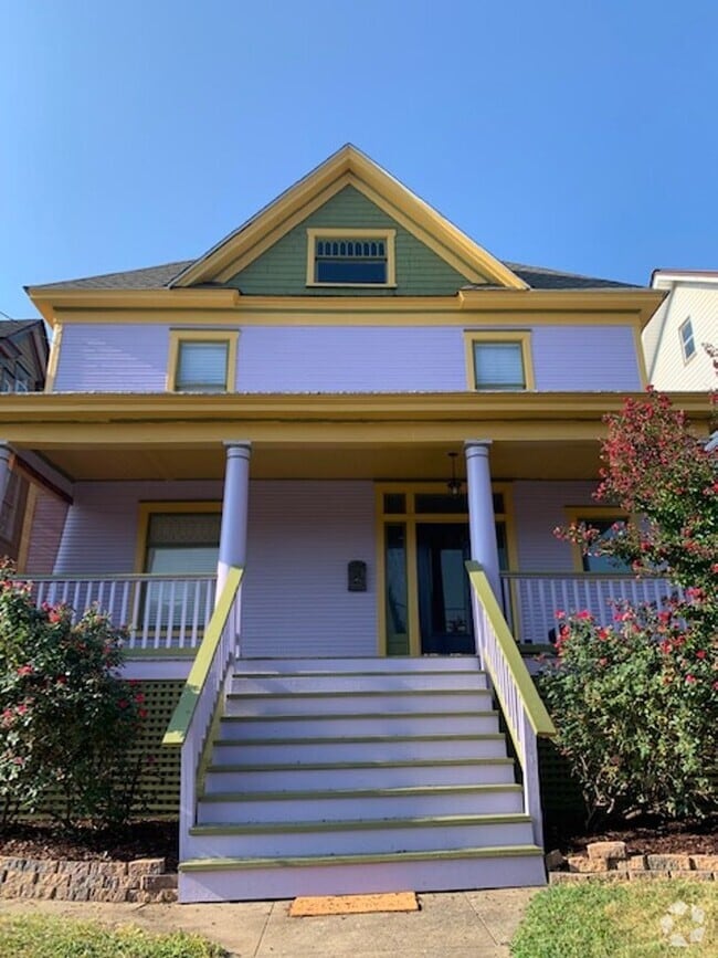 Building Photo - 612 Marshall Ave SW