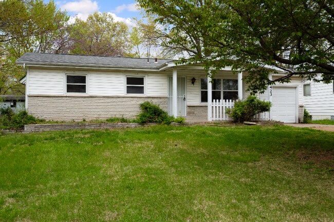 Foto del edificio - 1423 Cove Ln