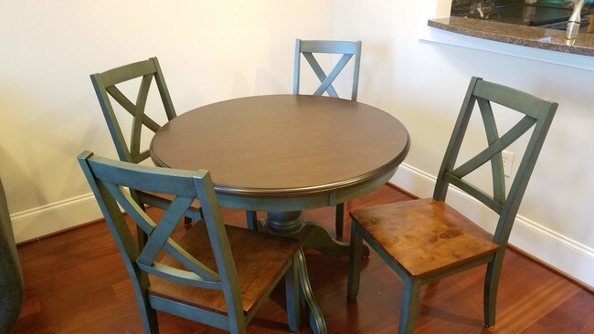 Table nook - 400 W Rosemary St