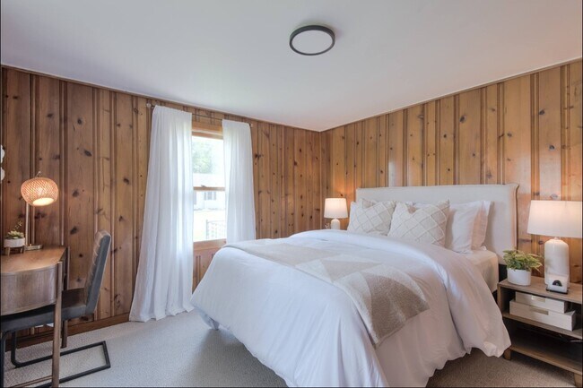 Building Photo - 1929 S 24th St