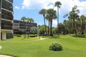 Building Photo - 944 S Peninsula Dr