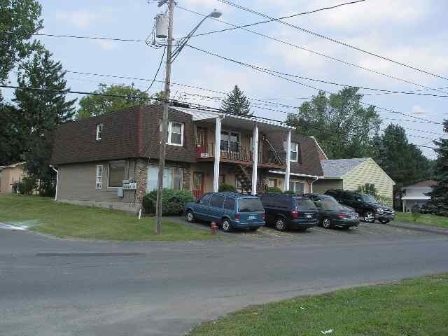 Foto del edificio - 2451 Albany Rd