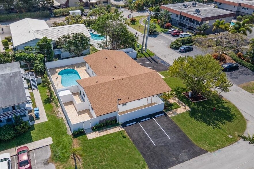 Foto principal - 5122 NE 19th Ave