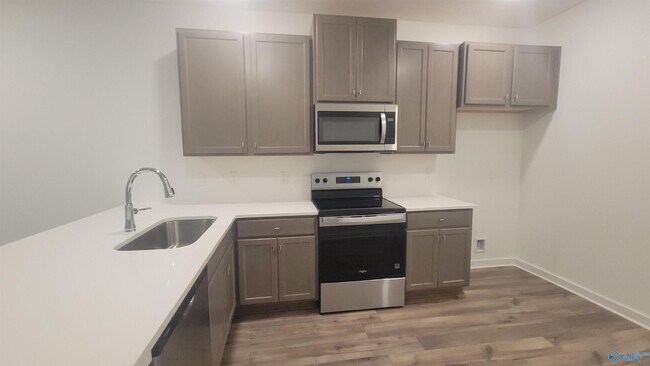 Foto del edificio - 7597 Discovery Pt Dr NW