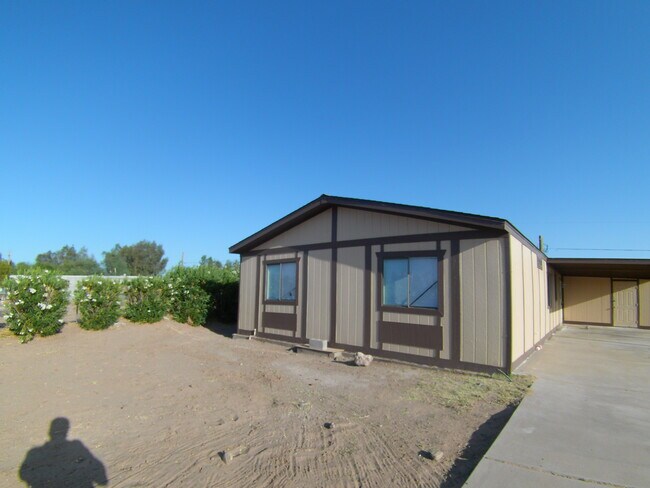 Building Photo - 2196 Cabot Dr