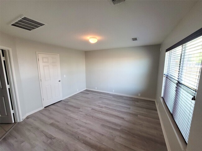 Foto del edificio - 603 Cypresswood Ridge