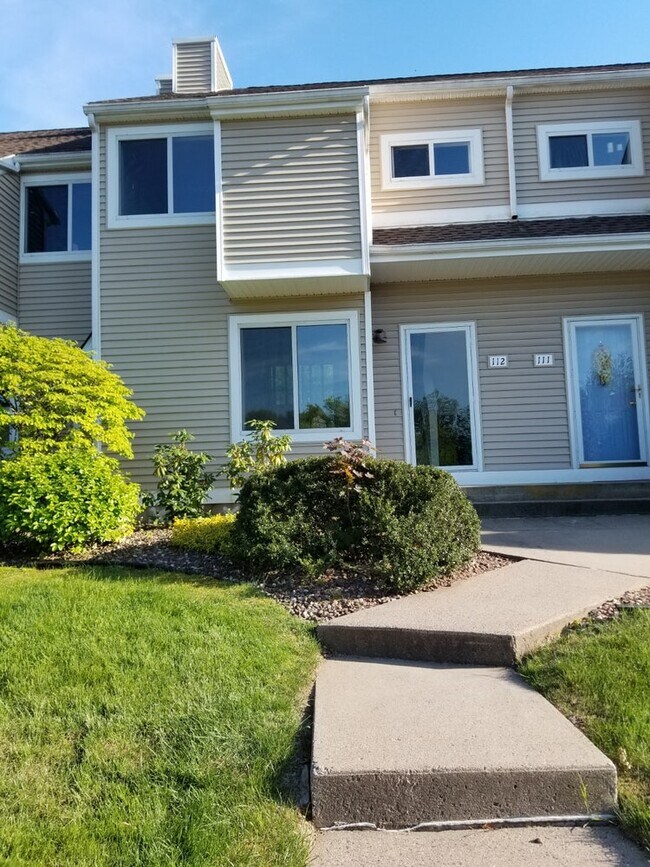 60 Old Town Rd, Vernon, CT 06066 Condo for Rent in Vernon, CT