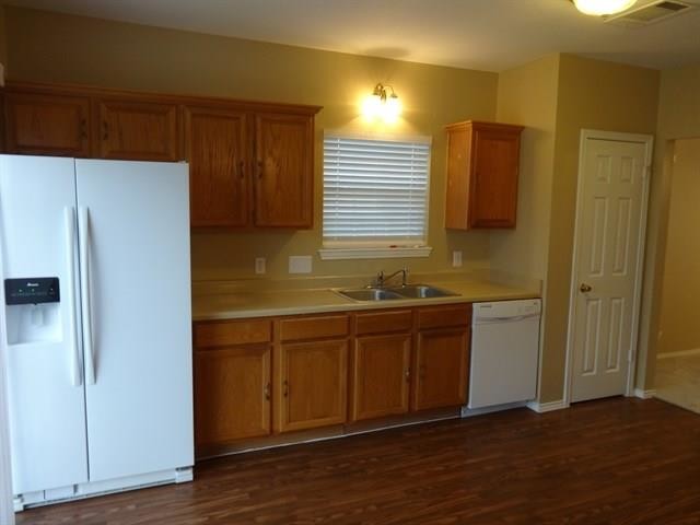 Building Photo - 1203 Madrone Trail