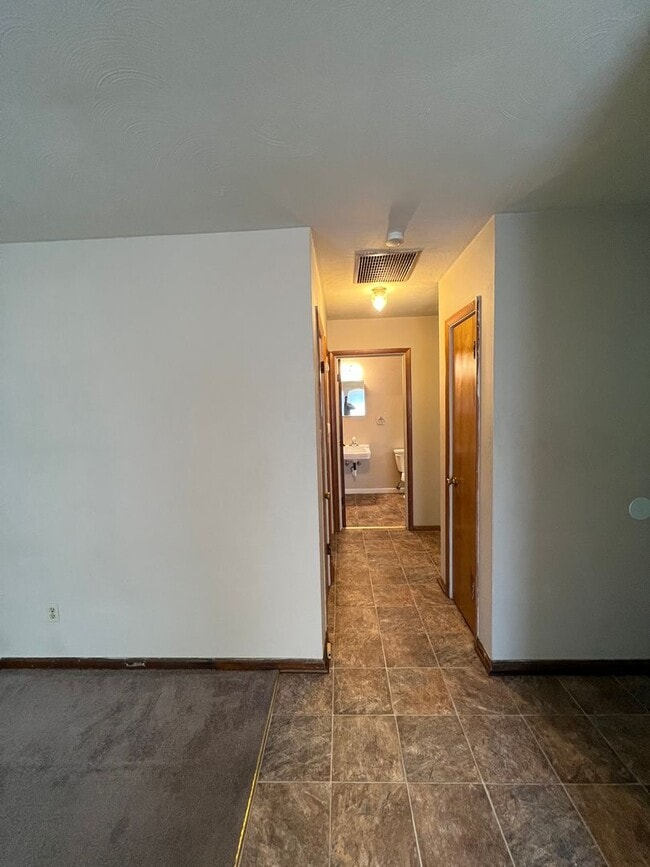 Foto del edificio - Nicholas538