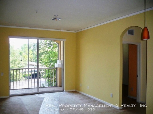 Building Photo - Nice 3 BR / 2 BA Condo in Gated Stonebridge