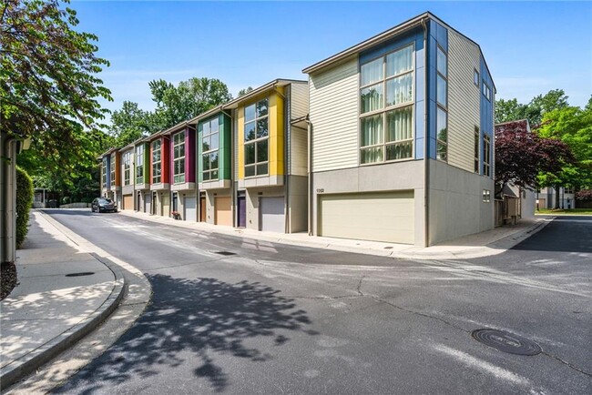 Foto del edificio - 1360 Peter Haughton Way