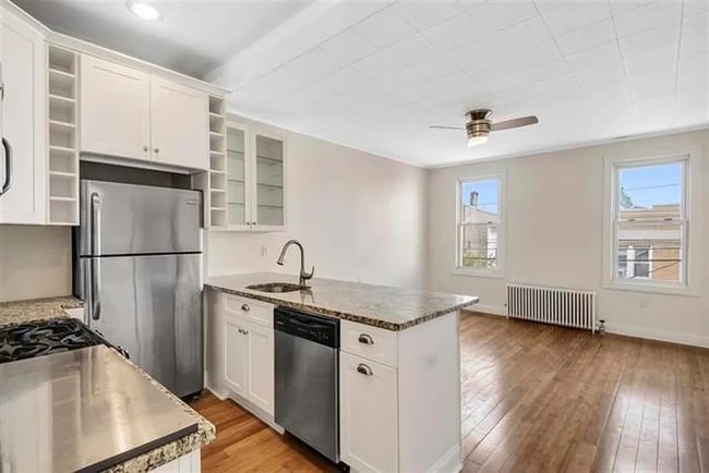 Building Photo - 327 70th St