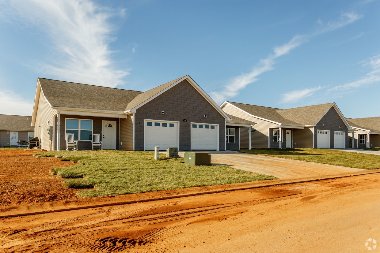 Tiny Town Village Senior Apartments 2395 Loupin Dr Clarksville, TN