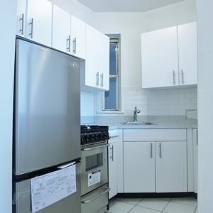 Building Photo - 429 East 83rd Street