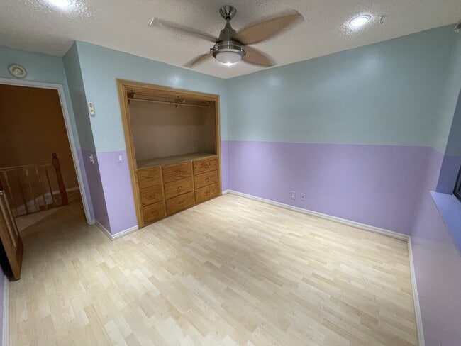 Building Photo - 2607 Spinnaker Ave