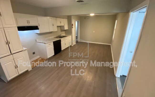 Building Photo - 3717 Briar Rose Rd