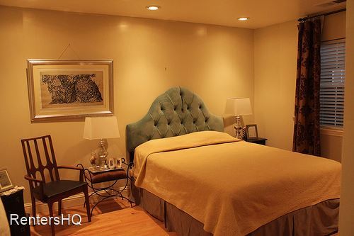 Foto del edificio - 3 br, 1.5 bath House - 648 STATE ST