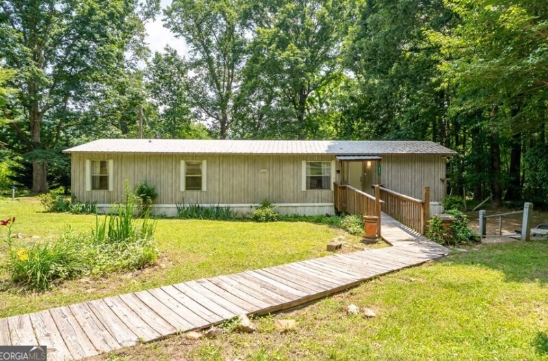 Foto principal - 217 Windy Hill Rd