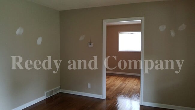 Building Photo - 4173 Cottonwood Rd
