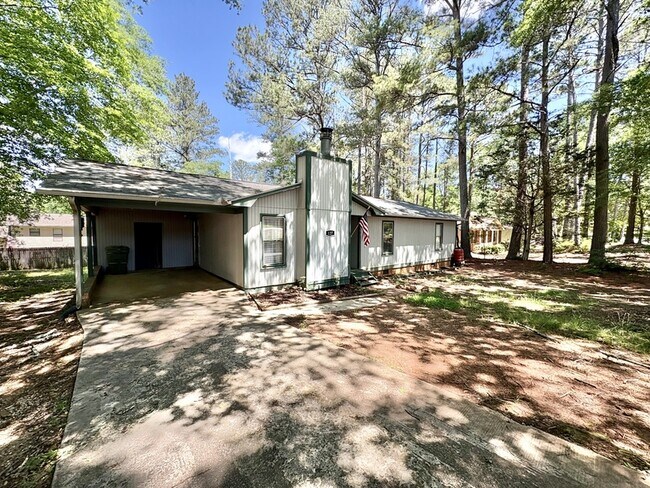 Foto del edificio - 127 Cedar Creek Cir