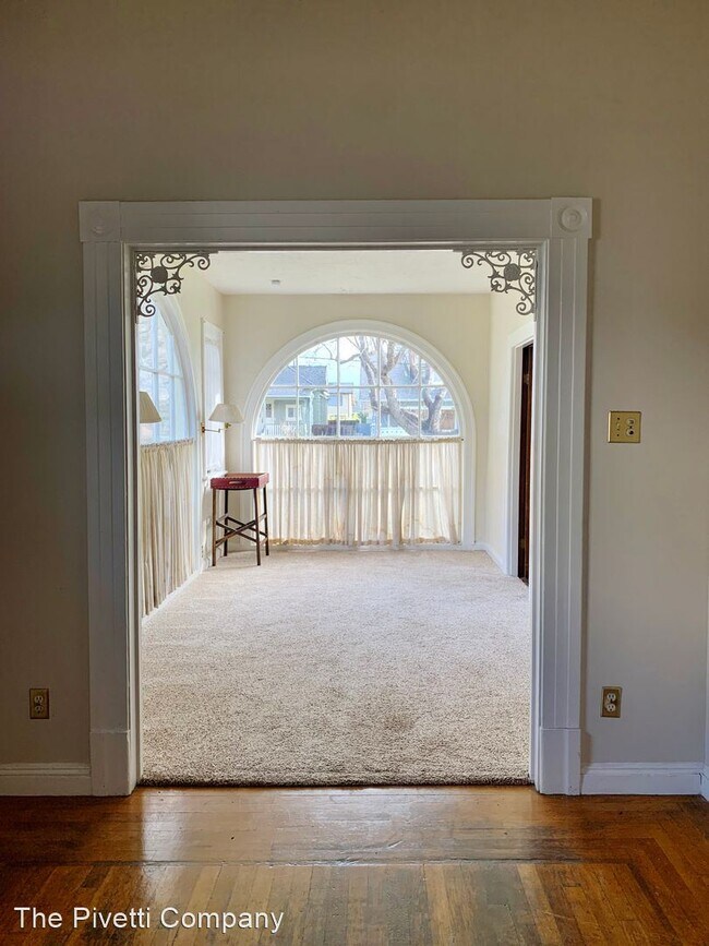 Foto del edificio - 5 br, 2.5 bath House - 848 Monterey Street