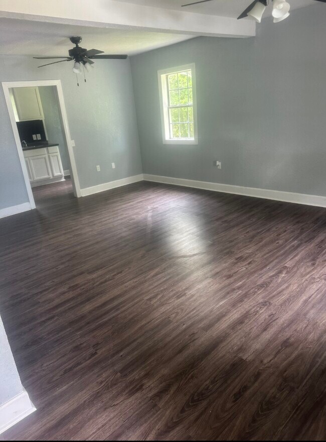 Foto del edificio - 644 S Gabbert St