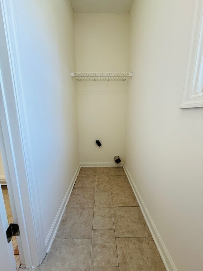 Foto del edificio - 104 Liberty Ct