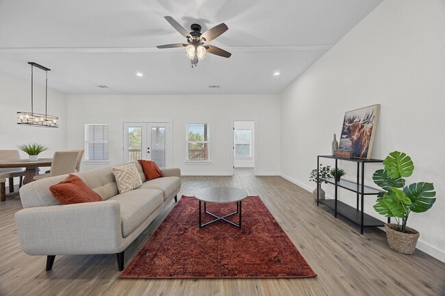 Building Photo - 17701 Village Dr