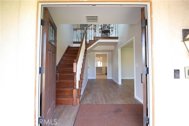 Building Photo - 565 Clubhouse Dr