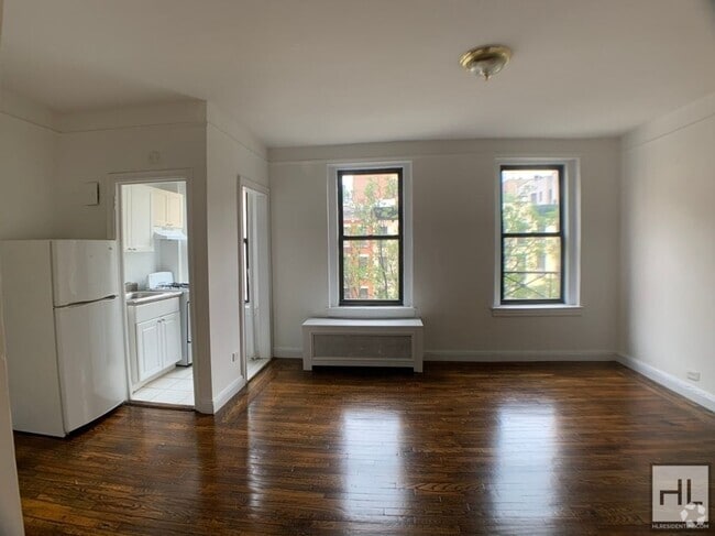 Building Photo - East 58TH ST