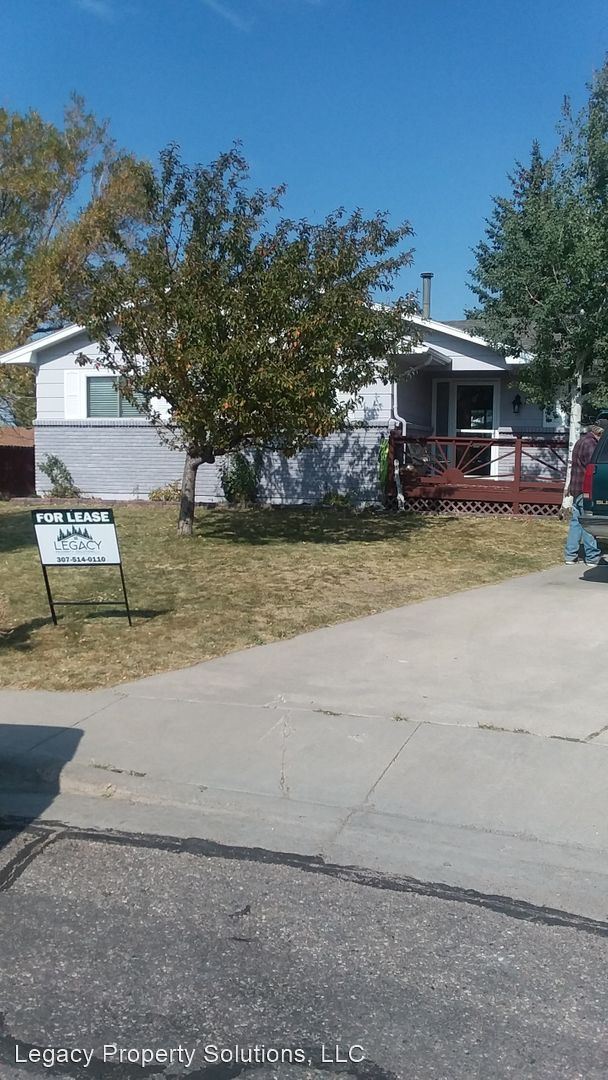 Foto del edificio - 5 br, 3 bath House - 1500 Sundance Lane