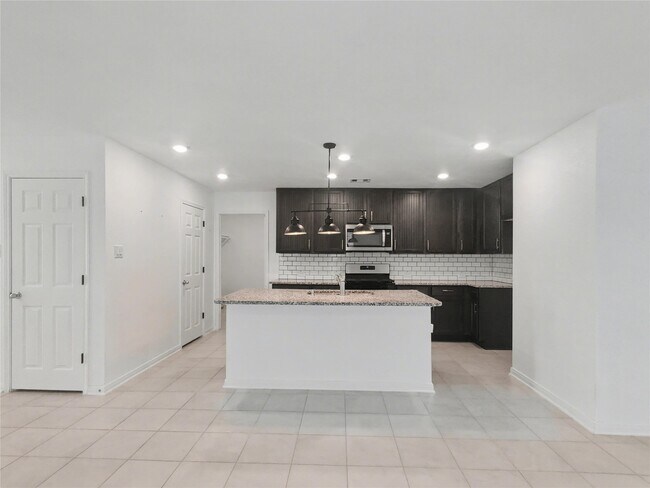 Foto del edificio - 1310 Cardinal Trail