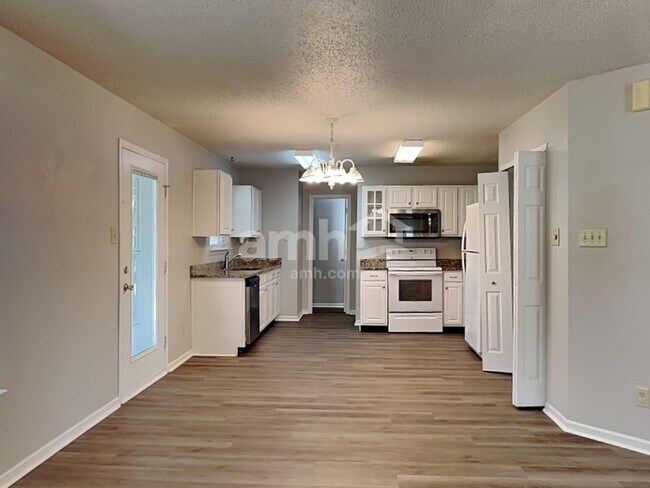 Foto del edificio - 14414 Refreshing Garden Ln