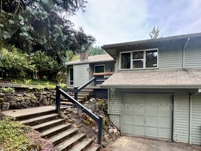 Building Photo - 6155 SW Heights Ln