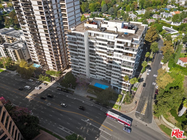 Building Photo - 10433 Wilshire Blvd