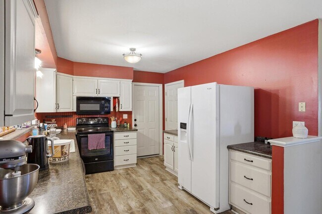 Building Photo - 2307 Sears Ct
