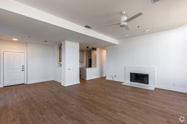 Penthouse 3 - 1115SF - Whitney Uptown