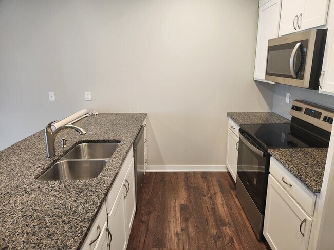 Foto del edificio - 3032 NW Northwood Ln