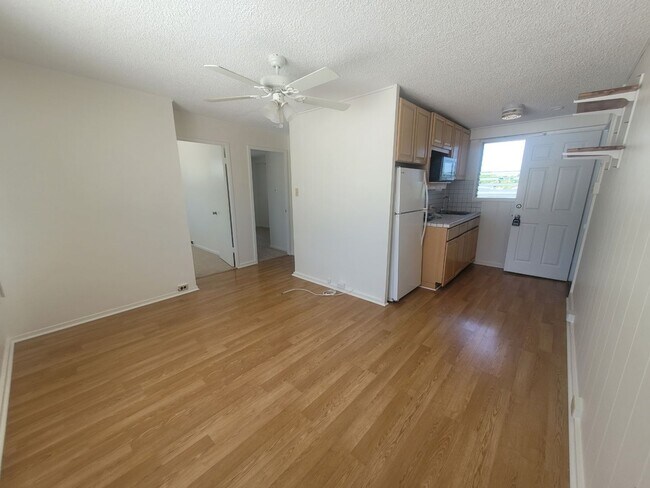 Foto del edificio - For Rent - 479 N Kalaheo Ave. (UR)
